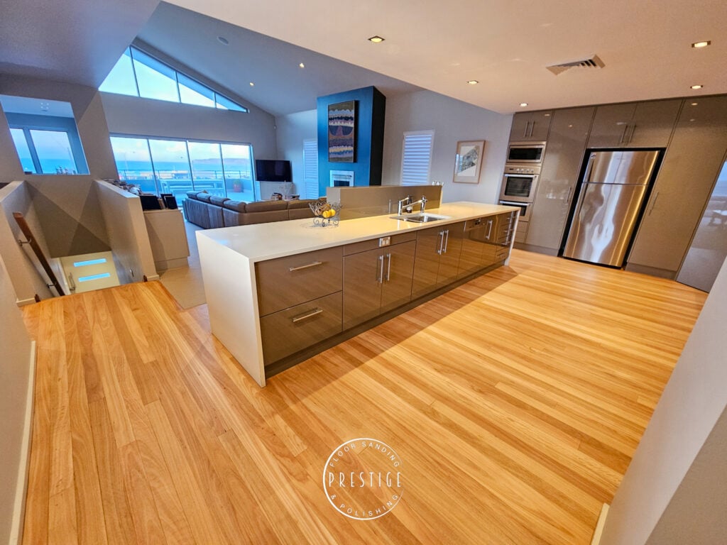 Bar Beach - Blackbutt -