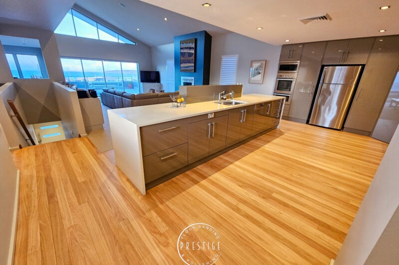 Bar Beach - Blackbutt -